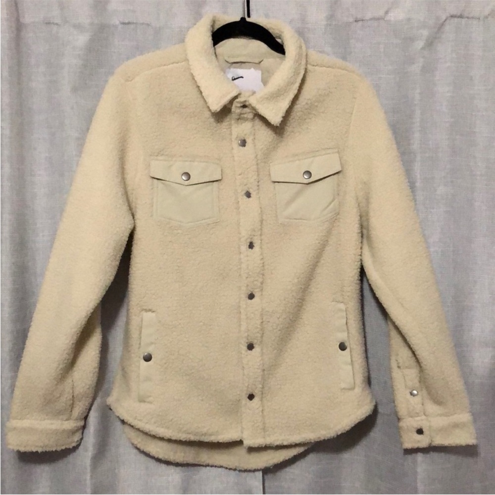 NWT Fleece Shacket-Cream-Mens Sz S-Snap Front-Snap Pockets-Goodfellow & Co.